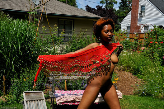 Full leaked Hippiegoddess private photo