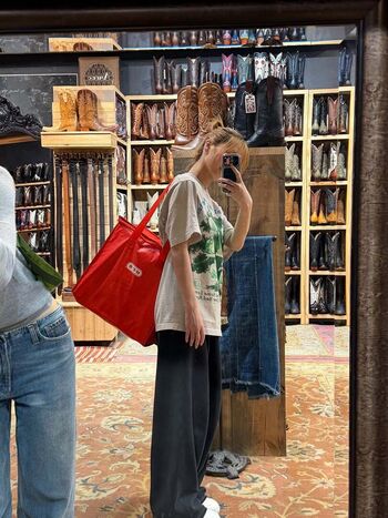 Full leaked Hirai momo page private photo