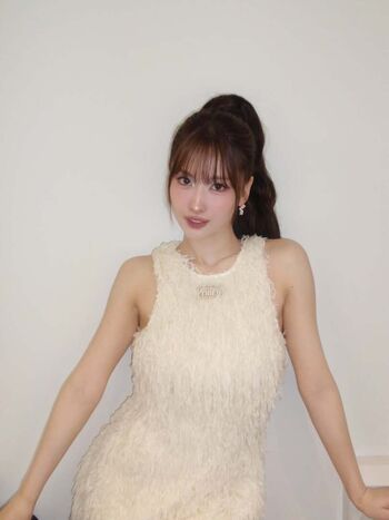Full leaked Hirai momo page private photo