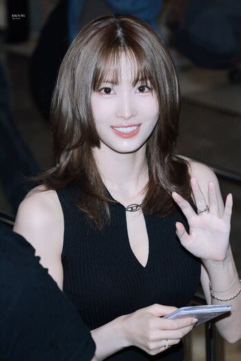Full leaked Hirai momo private photo