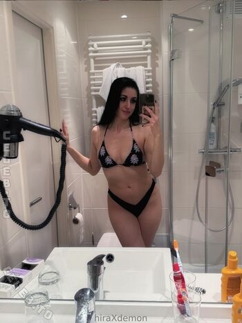 Full leaked Hiraxdemon private photo