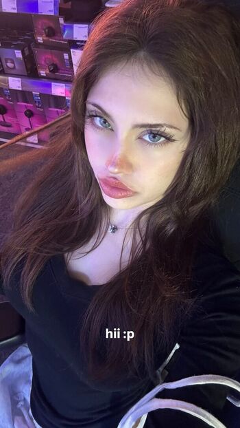 Full leaked Hirixie private photo