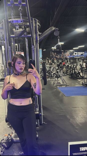 Full leaked Hispanic private photo