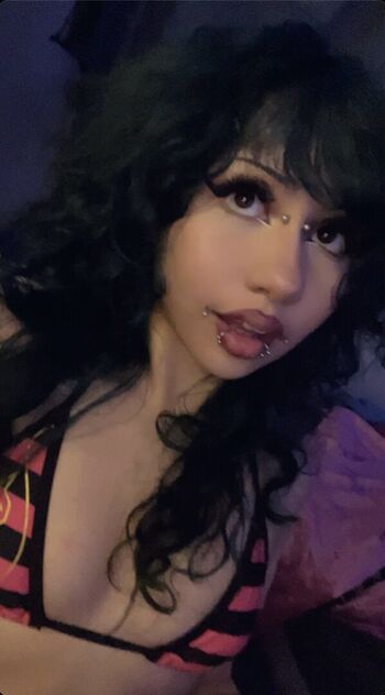 Full leaked Hispanic private photo