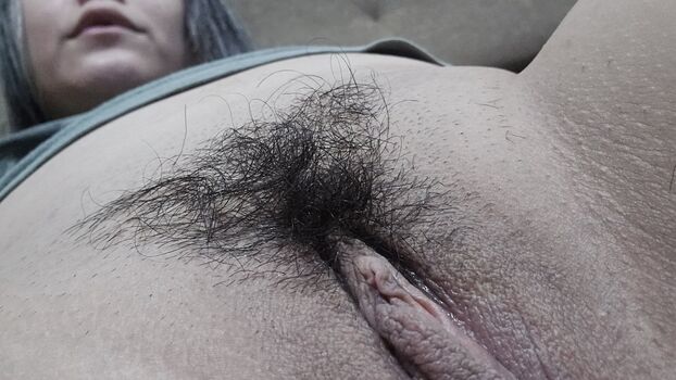Full leaked Hitomi locks private photo