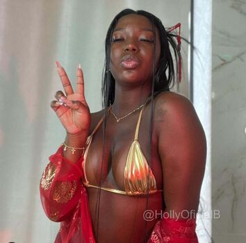 Full leaked Holly bombom private photo