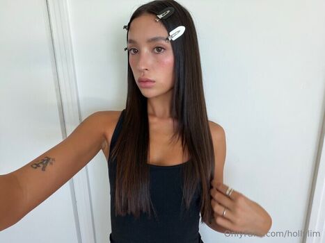 Full leaked Holly lim page private photo