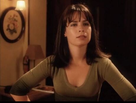 Full leaked Holly marie combs private photo