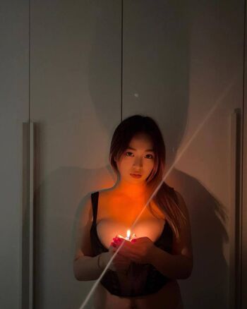 Full leaked Holly shu page private photo