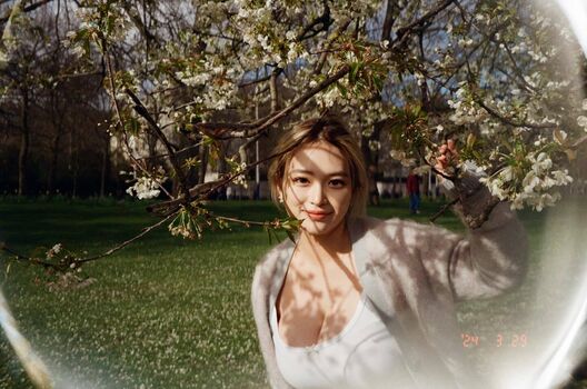 Full leaked Holly shu page private photo