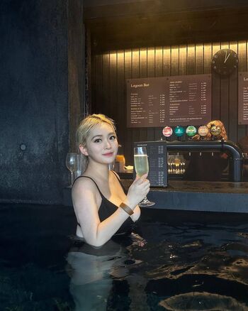 Full leaked Holly shu private photo