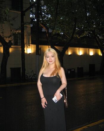 Full leaked Holly shu private photo