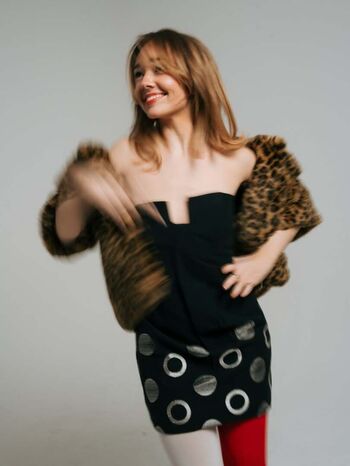 Full leaked Holly taylor private photo