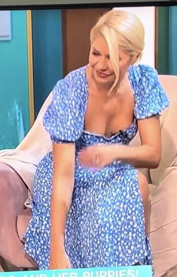 Full leaked Holly willoughby page private photo