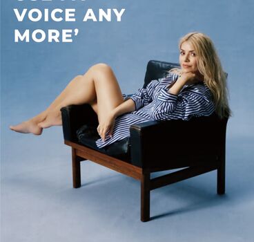 Full leaked Holly willoughby page private photo