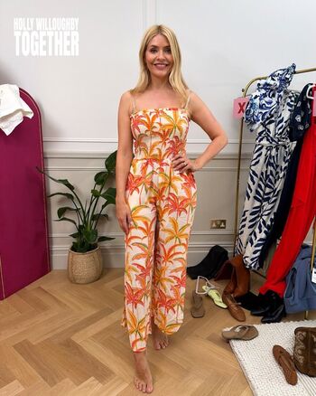 Full leaked Holly willoughby page private photo