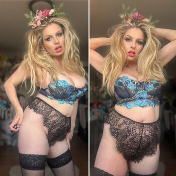 Full leaked Hollyknowlesworld page private photo