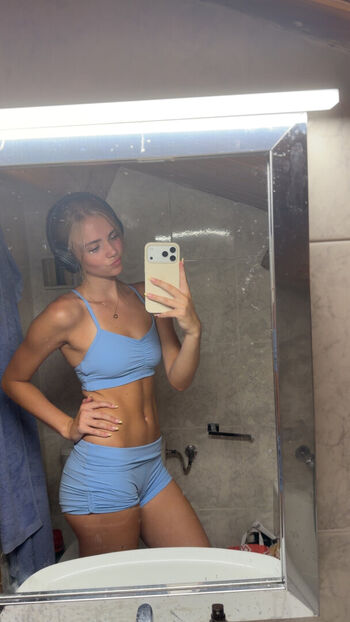 honeeylaurenn