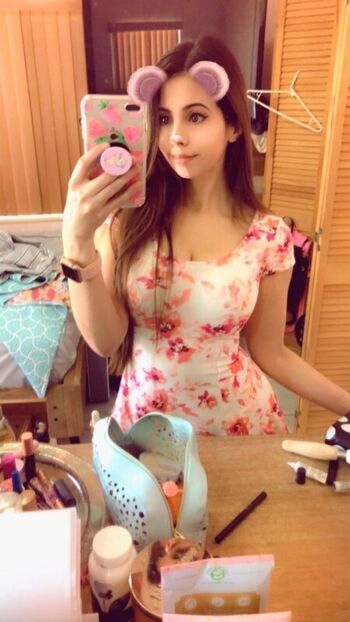 Full leaked Honeydewfawn page private photo