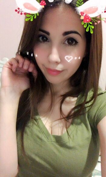 Full leaked Honeydewfawn private photo