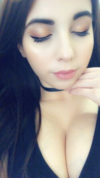 Full leaked Honeydewfawn private photo