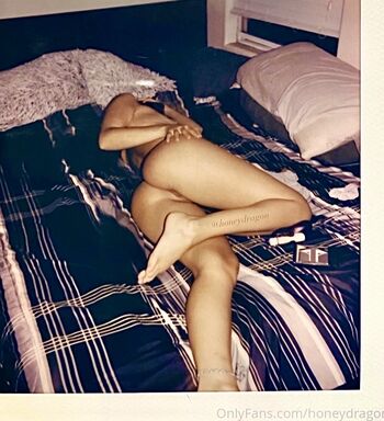 Full leaked Honeydragon private photo