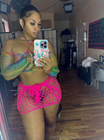 Full leaked Honeydrip private photo