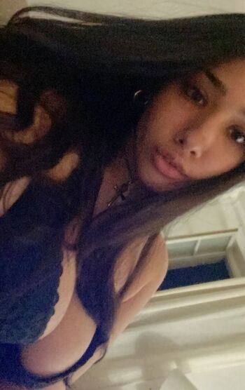 Full leaked Honeymoonblvrdd private photo