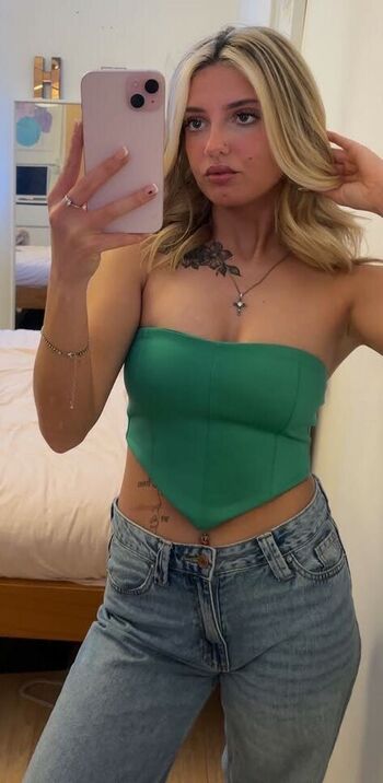 Full leaked Hope docherty private photo