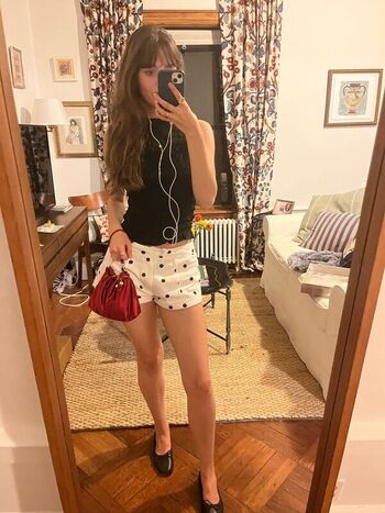 Full leaked Hope thomson private photo