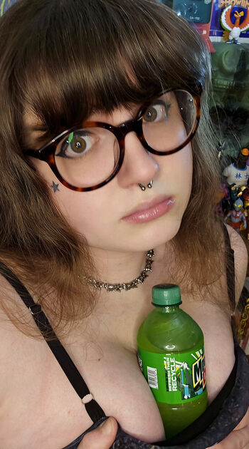 Full leaked Hotgirldrinksdew private photo