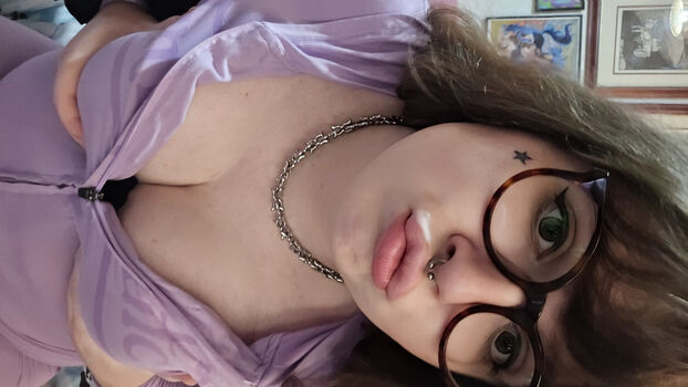 Full leaked Hotgirldrinksdew private photo