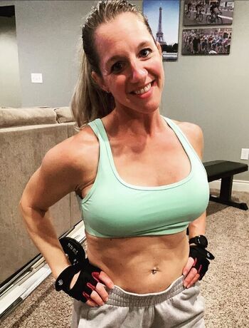 hotmommatease