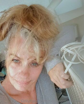 Full leaked Hotstepmomcasey private photo