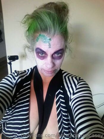 Full leaked Hotstepmomcasey private photo
