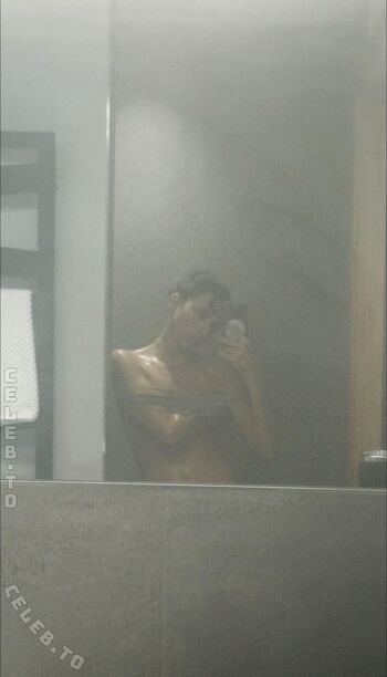 Full leaked Howshirli private photo