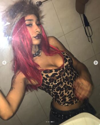 Full leaked Httvitoria private photo