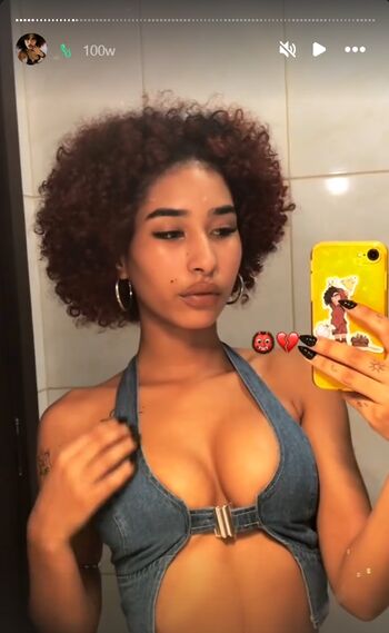 Full leaked Httvitoria private photo