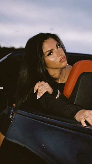 Full leaked Huda mustafa private photo