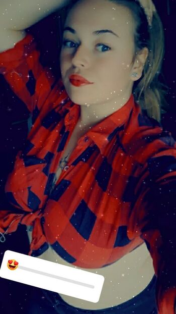 Full leaked Hungarian big tits private photo