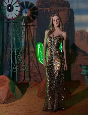 Full leaked Hunter schafer private photo