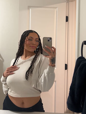 Full leaked Hvvrmonyy private photo