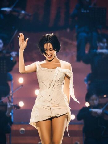 Full leaked Hwasa page private photo