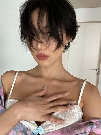 Full leaked Hwasa private photo