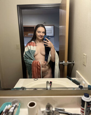 Full leaked Hyojong private photo