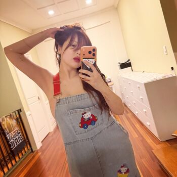 Full leaked Hyuna private photo