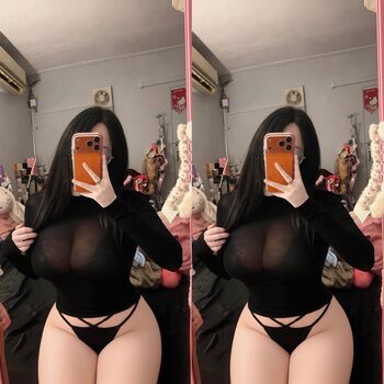 Full leaked Iam txienn private photo