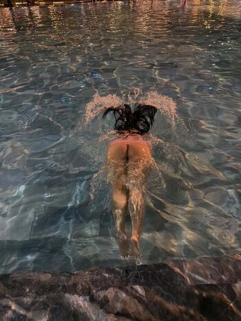 Full leaked Iam txienn private photo
