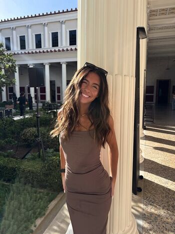 Full leaked Iambaylee private photo