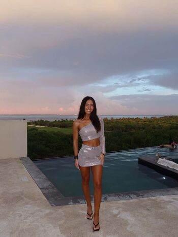 Full leaked Iambaylee private photo